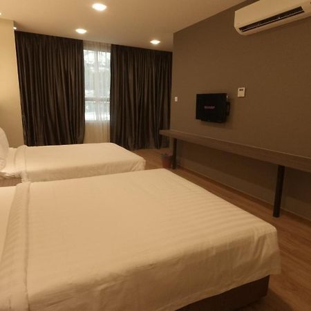 U Design Hotel Kuala Lipis Esterno foto